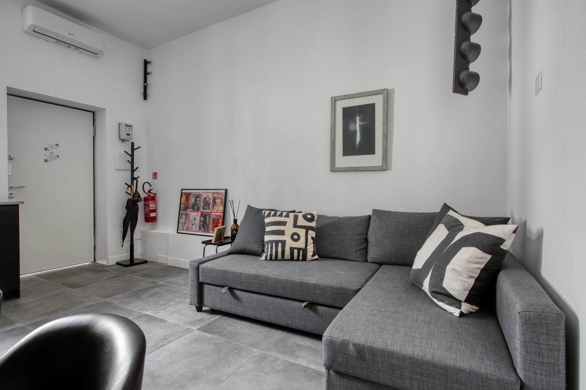 15min To Duomo, Modern 1 Bedrm Flat Ac, 5g Wifi Apartamento Milão